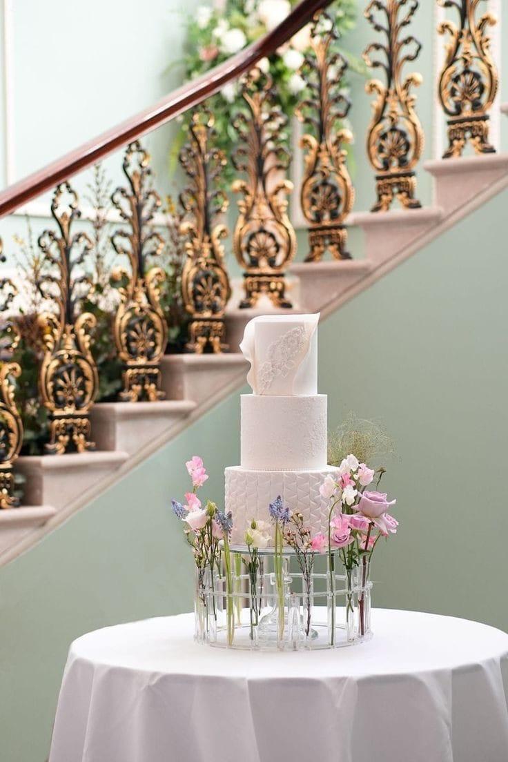 Bakewareind Acrylic Flower Crown Cake Stand - Bakeware India