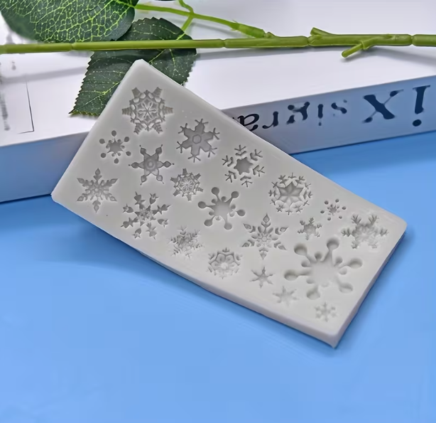 Bakewareind Mini Snowflake Design Chocolate Fondant Silicone Mould