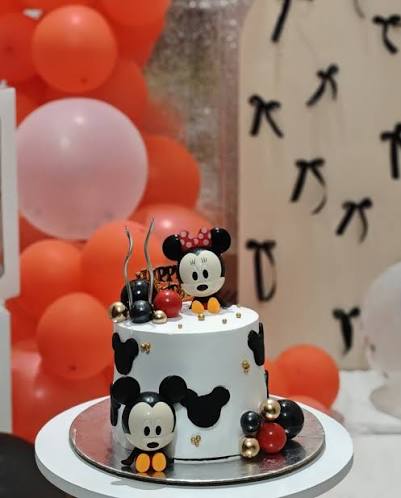 Bakewareind Mickey and Minnie Mouse Toy Cake Topper, 2 pcs