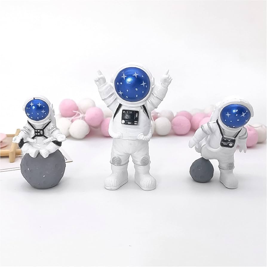 Bakewareind Astronaut Figurines Spaceman Cake Toy Topper, 3pcs