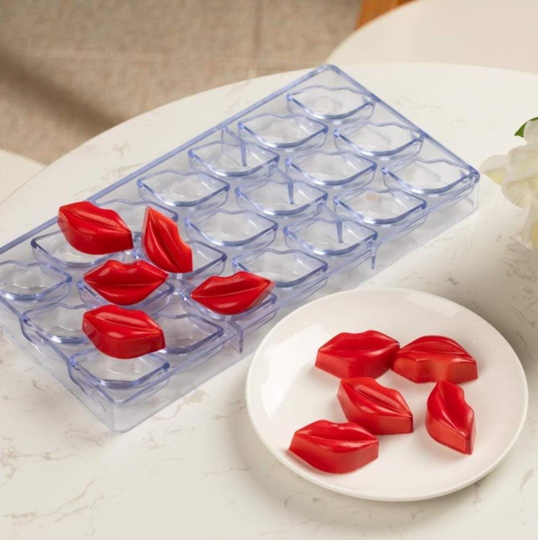 Bakewareind Lip Shaped Polycarbonate Chocolate Mould, 21 Cavity