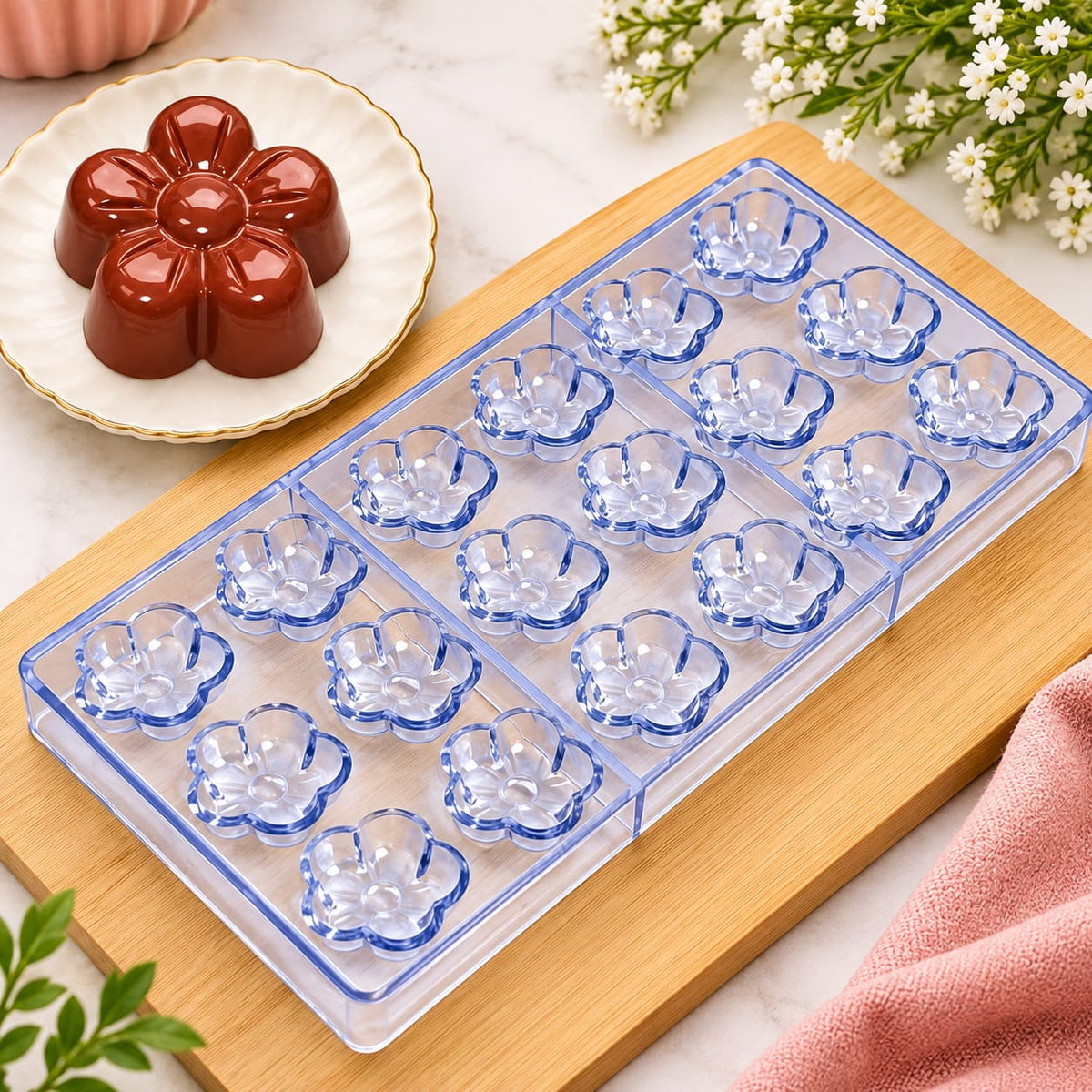 Bakewareind Flower Shape Polycarbonate Chocolate Mould, 18 Cavity