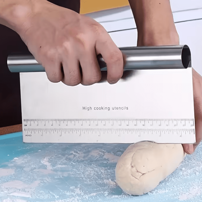 Bakewareind Steel Scrapper Cake Smoother with Height Guide, 8 inch - Bakeware India