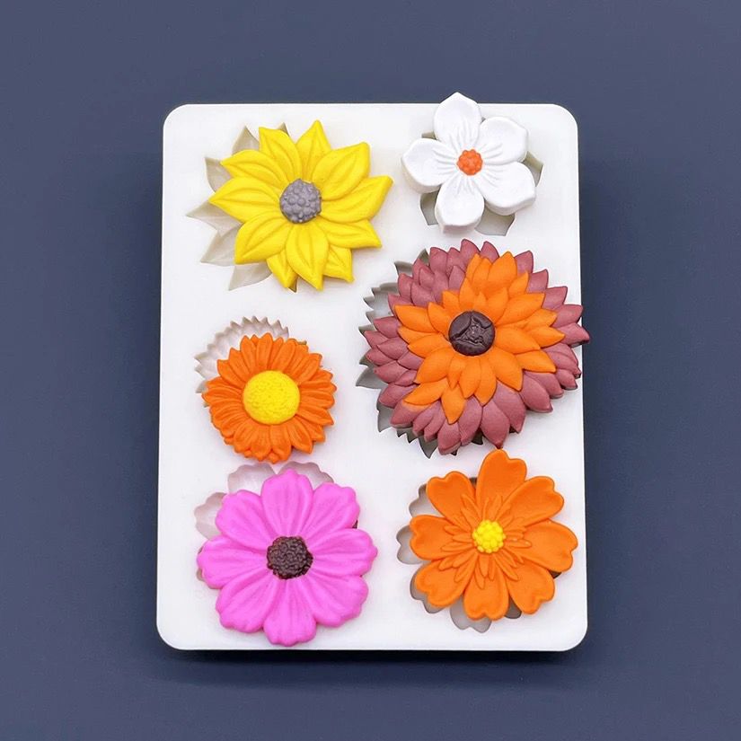 Bakewareind Sunflower Daisy Fondant Chocolate Cake Silicone Mould - Bakeware India