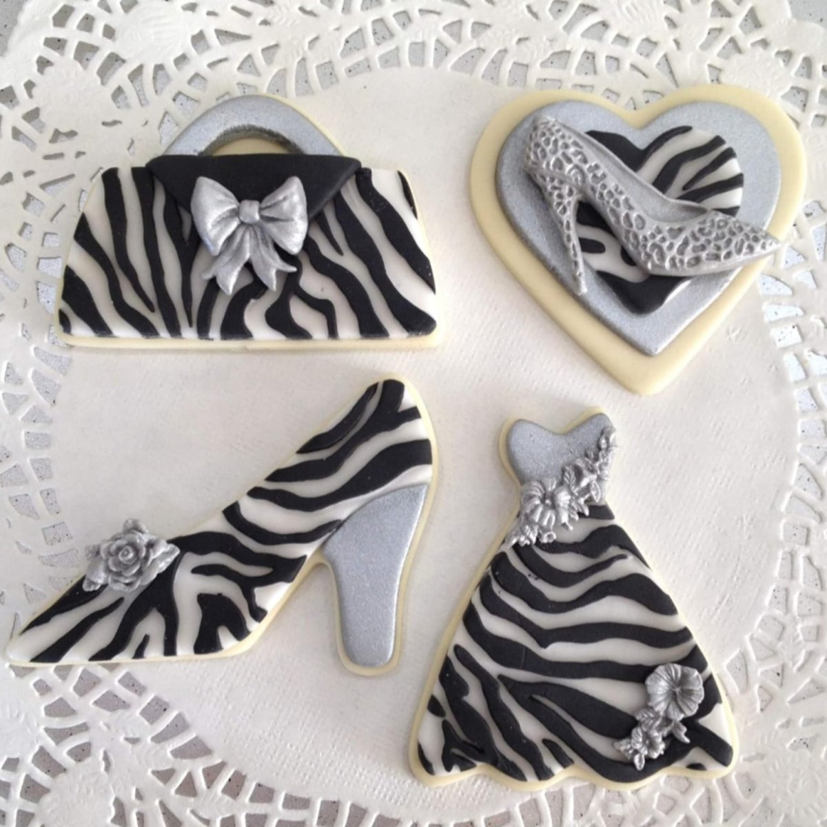 Bakewareind Tiger Stripe Pattern Onlay Texture Silicone Chocolate Fondant Mould - Bakeware India