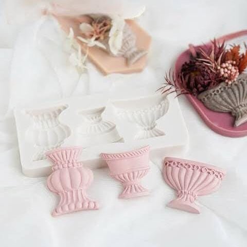 Bakewareind Vase Shape Silicone Fondant Cake Mould - Bakeware India