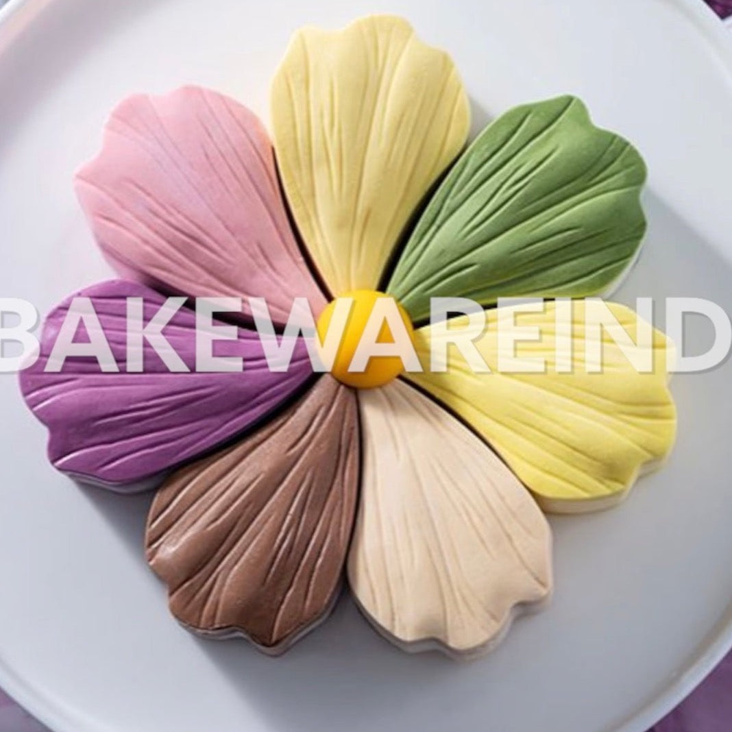 Bakewareind 7 Cavity Twisted Flower Cake Silicone Mould - Bakewareindia