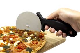 Bakewareind Pizza Cutter, 4 INCH - Bakewareindia