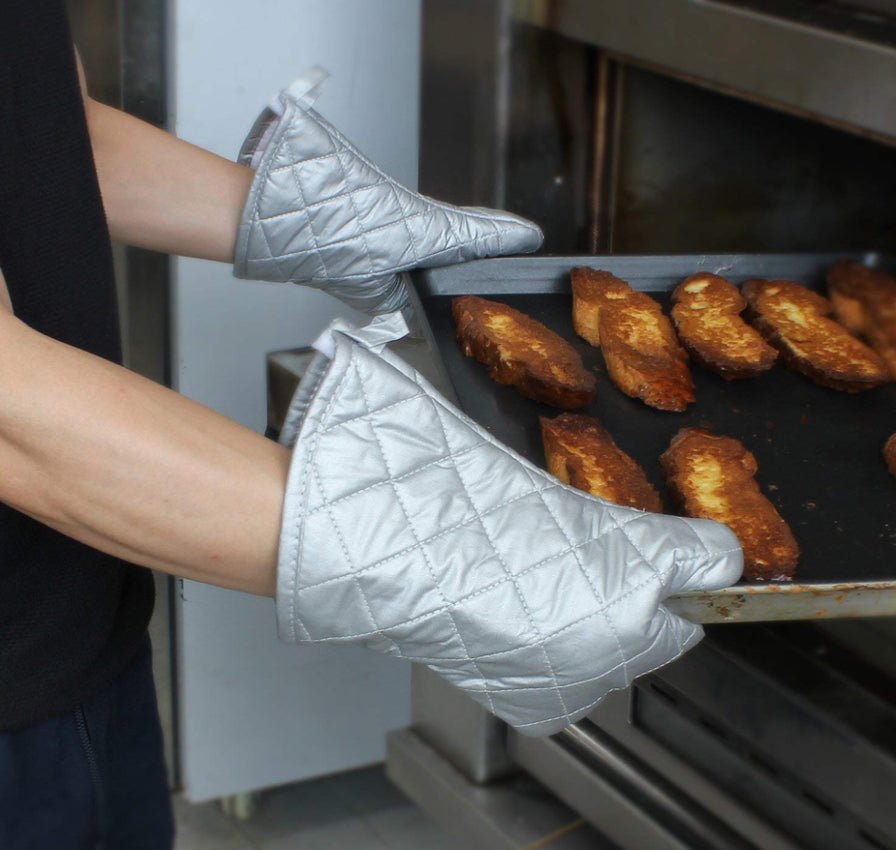 Silver coated heat resistant gloves,2pc - Bakewareindia